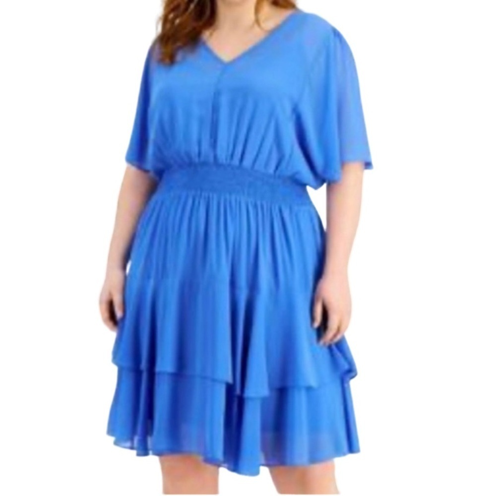 Taylor Chiffon Ruffle skirt Lined Dress. Size 8. Blue. Elastic waist.